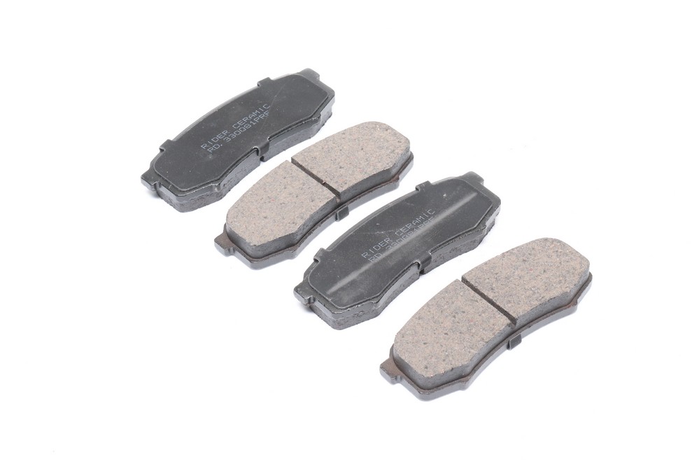 Колодки тормозные дисковые задние TOYOTA LAND CRUISER PRADO 09-, линейка CERAMIC