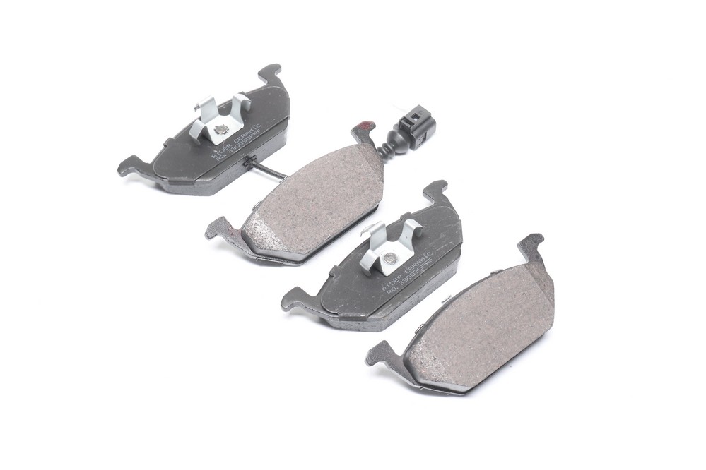 Колодки тормозные дисковые передние SKODA FABIA, OCTAVIA, VOLKSWAGEN CADDY, линейка CERAMIC