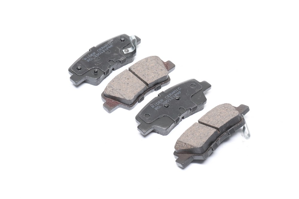 Колодки тормозные дисковые задние HYUNDAI TUCSON 04-, линейка CERAMIC