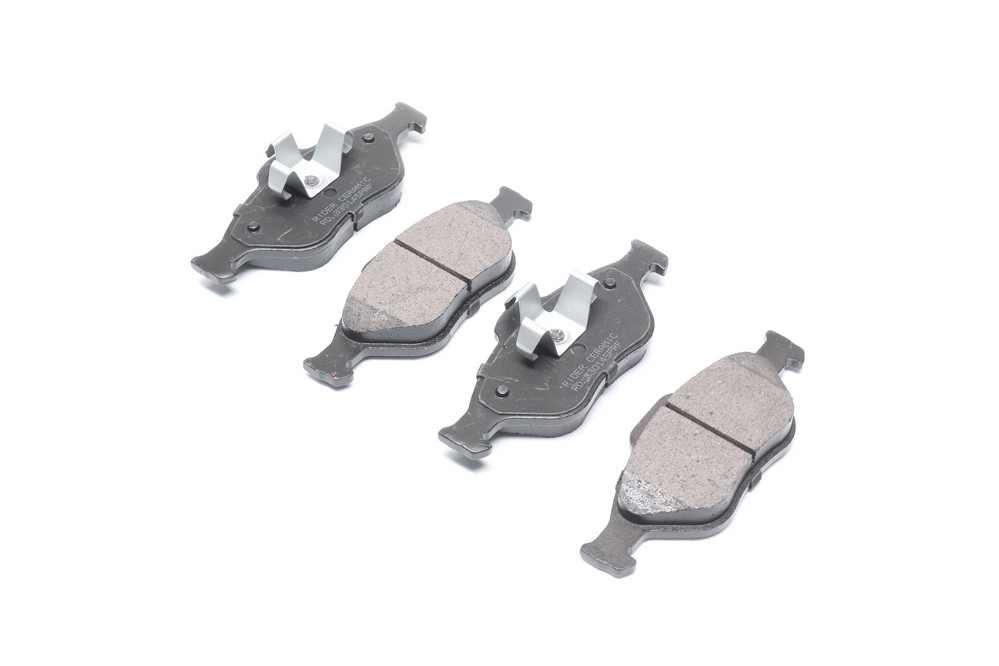 Колодки тормозные дисковые передние FORD FIESTA, FUSION, MAZDA 2 03-, линейка CERAMIC