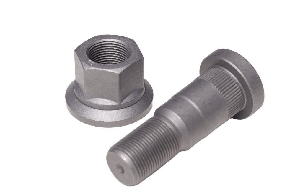 Шпилька колесная М22x1,5x75 с гайкой М22x1,5x31 SW32 FRUEHAF