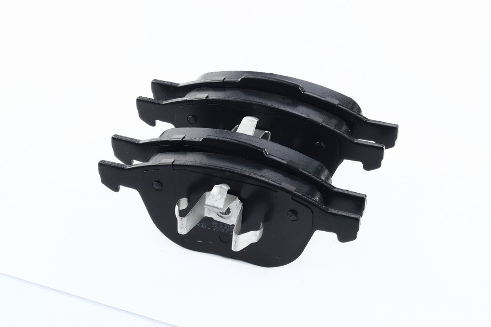 Колодки тормозные дисковые передние MAZDA3, FOCUS 03- линейка STANDARD