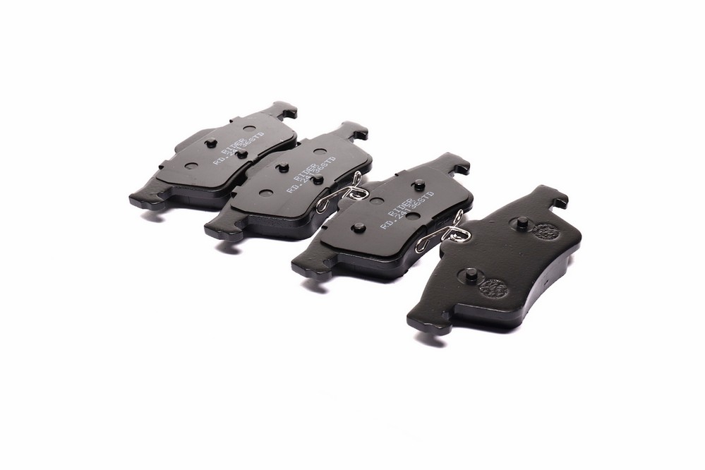 Колодки тормозные дисковые задние MAZDA3, FOCUS, VECTRA C линейка STANDARD