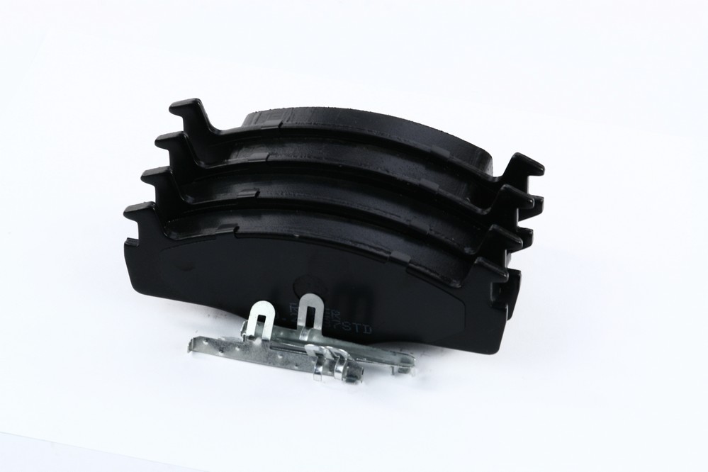Колодки тормозные дисковые передние VOLKSWAGEN GOLF II, III, PASSAT линейка STANDARD
