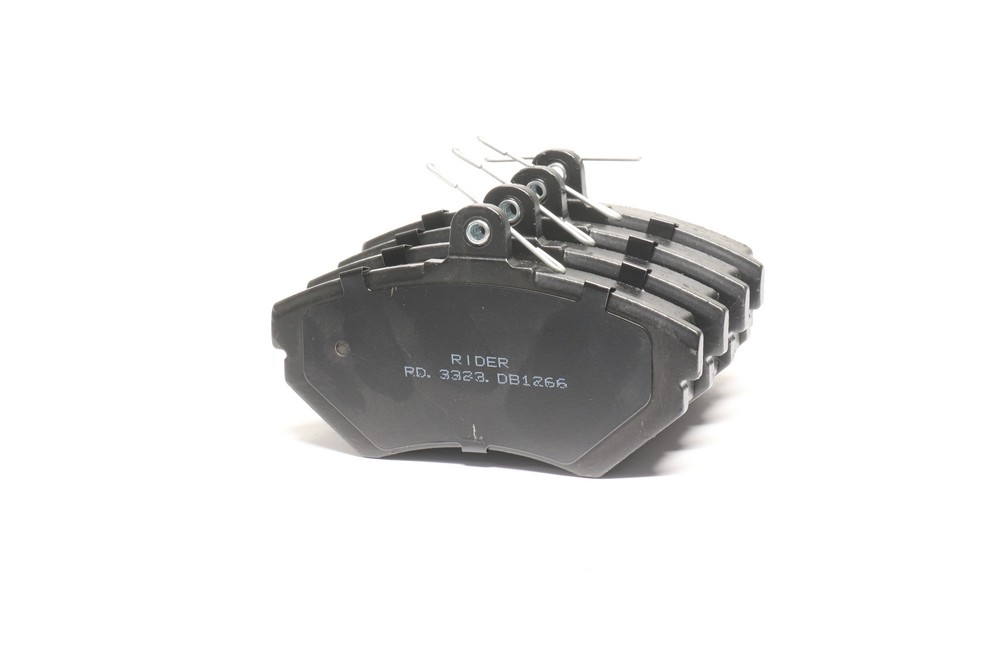 Колодки тормозные дисковые передние AUDI A4, VOLKSWAGEN PASSAT 96-00