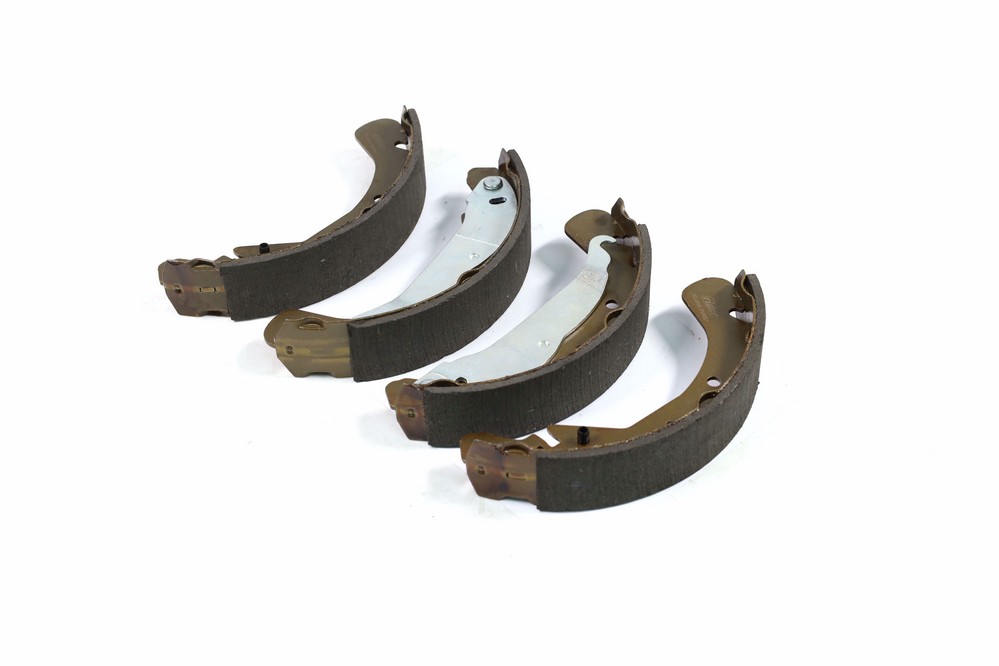 Колодки тормозные барабанные задние OPEL ASTRA F,G,H, VECTRA B